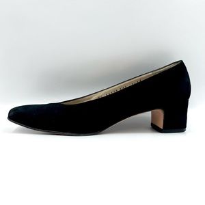 Salvatore Ferragamo Suede Black Pump Shoes Block Heels Size 7.5 Italy Velvet